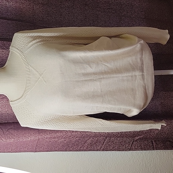 Beige, lightweight sweater, size xlrg, 55% cotton, 45% acrylic - Picture 6 of 7